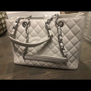 Chanel GST white - used